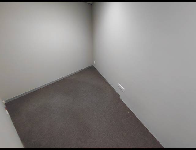 224M² OFFICE TO LET IN FOURWAYS